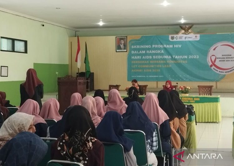 KPAD: Sosialisasi HIV/AIDS sasar pelajar untuk cegah penularan 1 KPAD: Sosialisasi HIV/AIDS sasar pelajar untuk cegah penularan