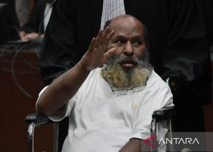 Mantan Gubernur Papua Lukas Enembe Meninggal Dunia