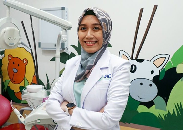 Anak demam saat tumbuh gigi? Waspadai hal ini