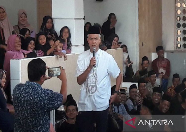 Ganjar tegaskan prioritaskan pemberdayaan pesantren 1 Ganjar tegaskan prioritaskan pemberdayaan pesantren