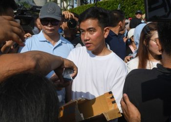 Soal Bagikan Susu Saat CFD, Bawaslu Tak Beri Sanksi ke Gibran
