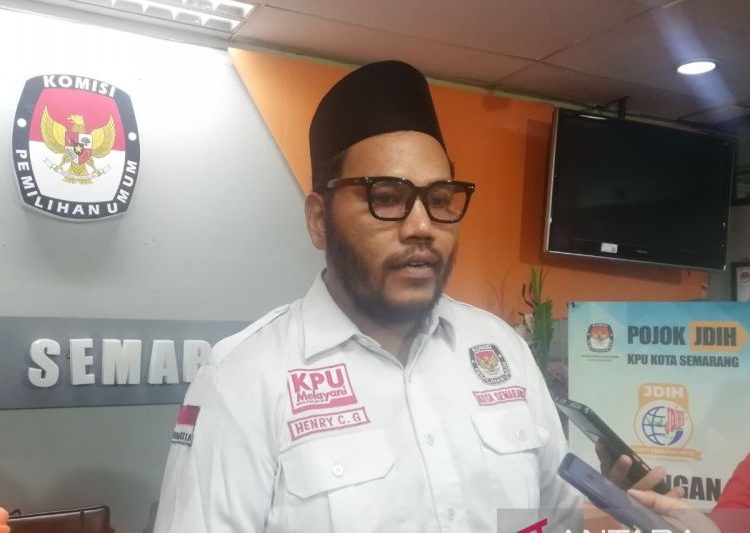 Cegah surat suara rusak, KPU Semarang siapkan “skrining” kuku bagi petugas sortir