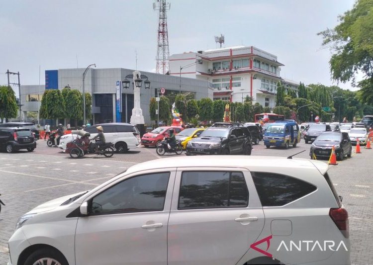 Kota Solo siapkan 13 titik hiburan pada malam tahun baru 1 Pemkot Surakarta antisipasi kepadatan lalu lintas