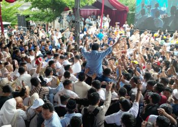 Prabowo Digendong Ribuan Massa yang Serukan ‘Jabar Tetap Prabowo’