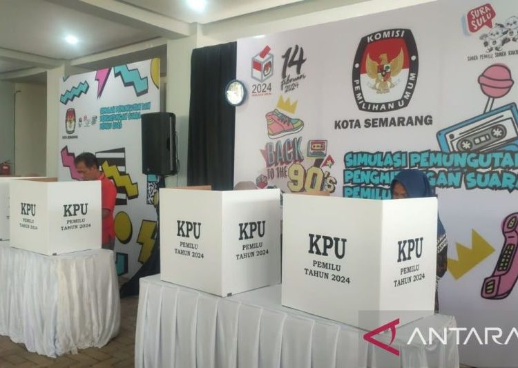 KPU Semarang gelar simulasi pemungutan suara pemilu 1 KPU Semarang gelar simulasi pemungutan suara pemilu