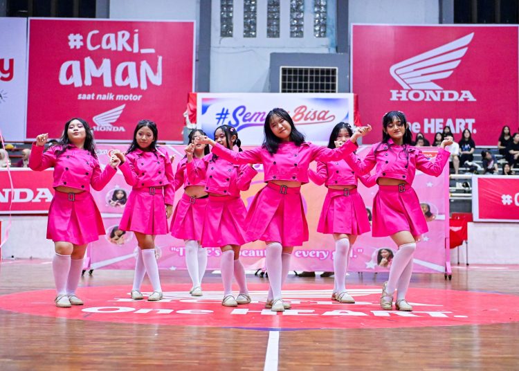 Hadapi DBL Dance Competition, SMA Yupentek 1 Latihan 2 Bulan – Warga Berita