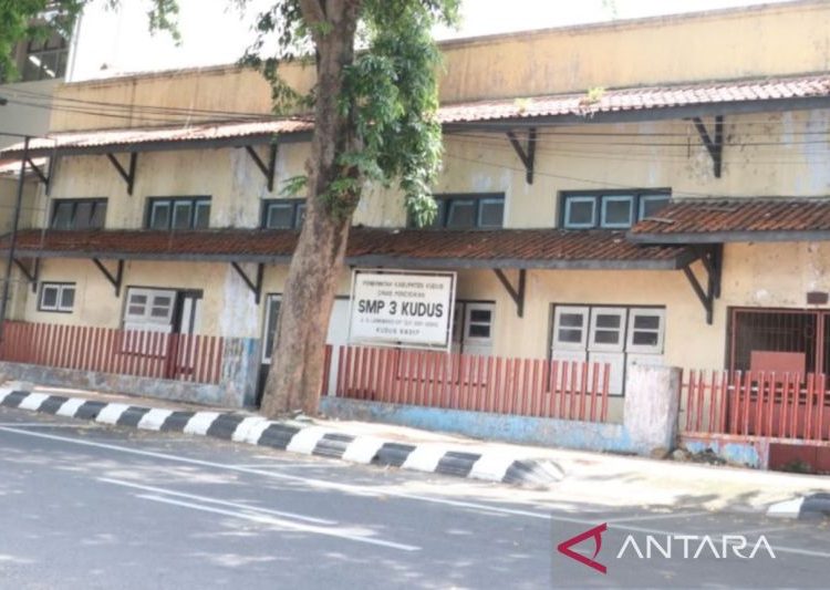 Pemkab Kudus gagas SMP khusus untuk siswa miskin yang berprestasi