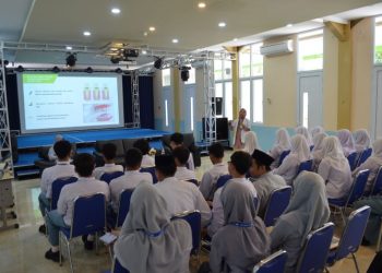 FKG UNIMUS Berbagi Edukasi Kesehatan Gigi Remaja di SMA Al-Azhar 32 Pati – Universitas Muhammadiyah Semarang