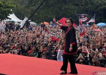 Megawati Minta Masyarakat Waspadai Kampanye Terselubung Lewat Bansos » Warga Berita