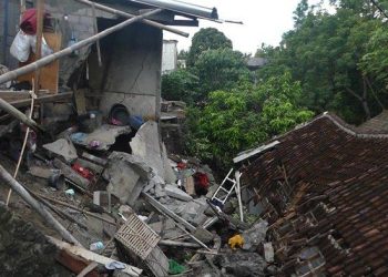 Bencana Longsor Rusak Sejumlah Bangunan di Sleman, BPBD Dirikan Posko Darurat dan Dapur Umum » Warga Berita 9 Bencana Longsor Rusak Sejumlah Bangunan di Sleman, BPBD Dirikan Posko Darurat dan Dapur Umum » Warga Berita