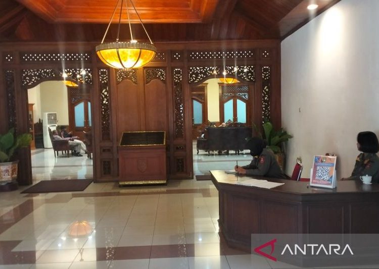 Pemkot Surakarta ubah jam kerja ASN sesuai perpres 1 Pemkot Surakarta ubah jam kerja ASN sesuai perpres