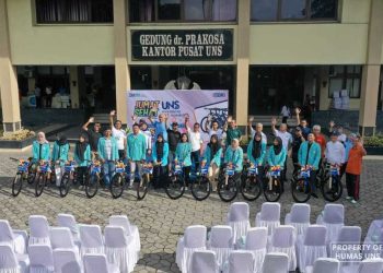 BRI Berikan 13 Sepeda kepada Mahasiswa UNS