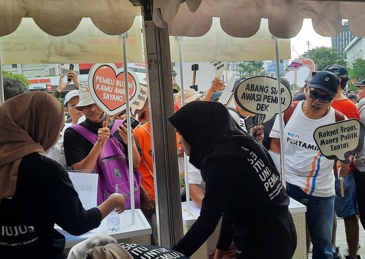 Bawaslu Kampanyekan Pemilu Damai Berintegritas di “Car Free Day”