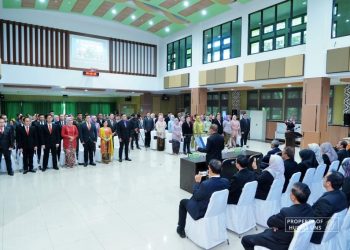 FK UNS Lepas 58 Dokter Spesialis Baru – Universitas Sebelas Maret
