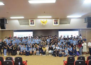 Udinus Terima Kunjungan dari SIS Semarang, Kenalkan Fasilitas…
