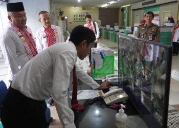 Wali Kota Pekalongan Sidak Kedisiplinan OPD