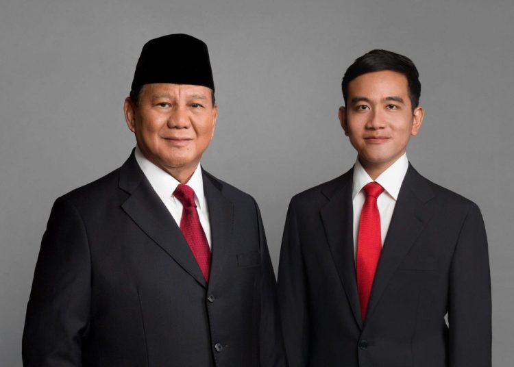 Prabowo Subianto Ajak Masyarakat Menyongsong Tahun Baru dengan Semangat Damai dan Optimisme – Warga Berita