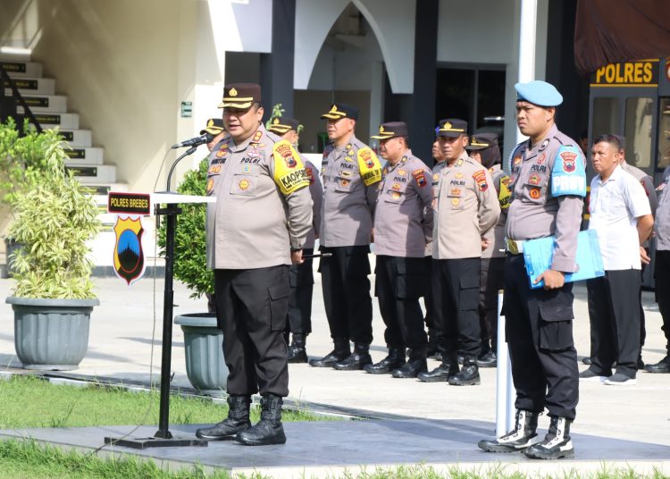 Pimpin Apel Pagi, Kapolres Brebes Apresiasi Kinerja Anggota.
