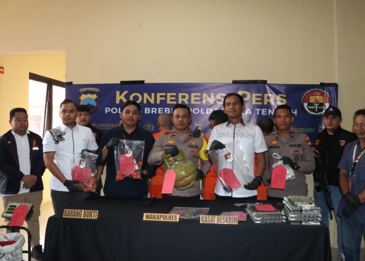 Polres Brebes Tangkap 2 Pelaku Pengoplos Gas Bersubsidi