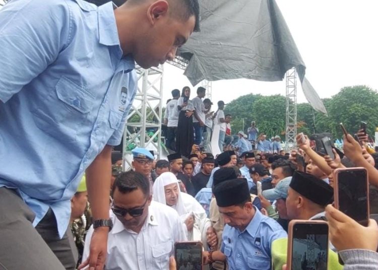 Habib Lutfi, AHY hingga Eks KSAD Hadiri Sholawat Bersama Relawan Ndaru di Kota Serang – Warga Berita 1 Habib Lutfi Tegaskan Dukung Prabowo-Gibran di Pilpres 2024 – Warga Berita
