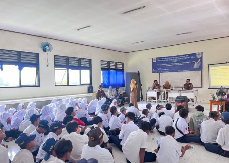 Tangkal HIV dan Cegah DBD, KKM Tematik Untirta Lakukan Sosialisasi di SMPN 2 Kemiri Tangerang – Warga Berita 1 Tangkal HIV dan Cegah DBD, KKM Tematik Untirta Lakukan Sosialisasi di SMPN 2 Kemiri Tangerang – Warga Berita