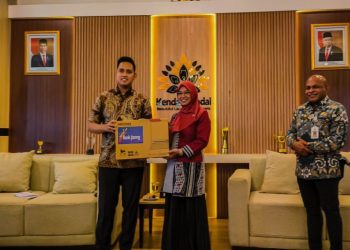 Bupati Kendal beri penghargaan kepada 15 guru inovatif
