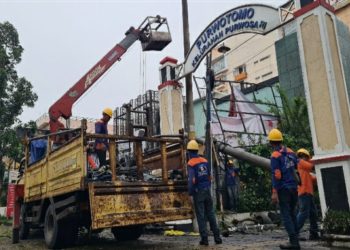 PLN cepat pulihkan listrik 100 persen pascacuaca ekstrem