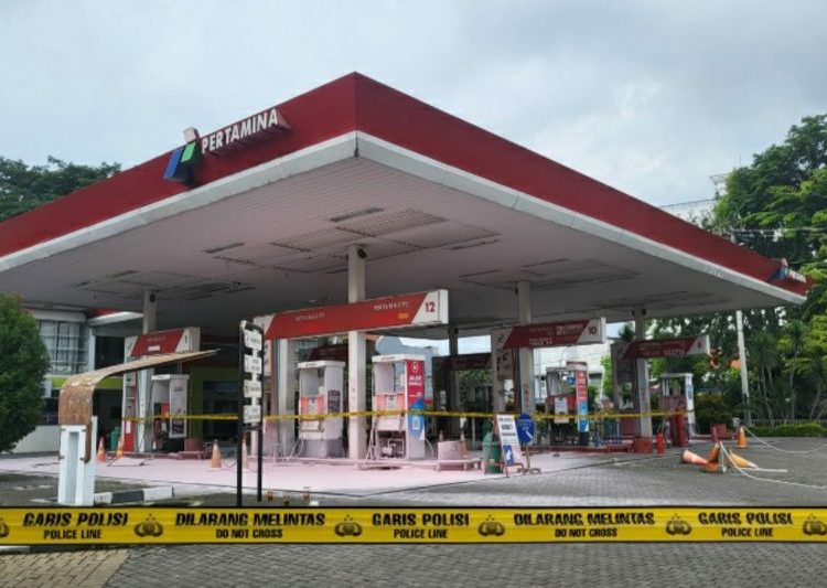 Operator SPBU Undip Tembalang sigap atasi letupan api