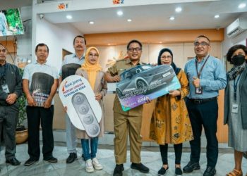 Nasabah Bank Jateng Salatiga bawa pulang Hyundai Ioniq 5