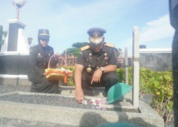 Kemenkumham Jateng gelar upacara tabur bunga di TMP Giri Tunggal