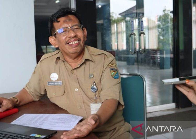 Pekalongan giatkan pendidikan karakter pelajar cegah dampak negatif IT