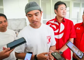 PILPRES 2024 — Bertemu Relawan Tangerang, Kaesang Serukan Hal Ini