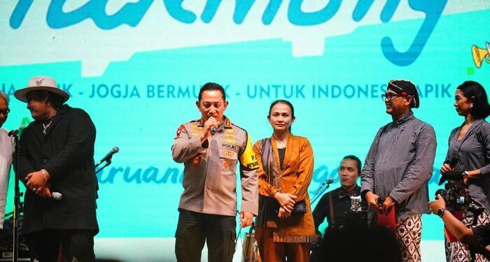 Kapolri Ajak Warga Yogya Jaga Persatuan dan Kesatuan di Tengah Pemilu 1 Kapolri Ajak Warga Yogya Jaga Persatuan dan Kesatuan di Tengah Pemilu