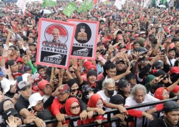 Kampanye di Bandung, Ganjar Ajak Rakyat Jabar Satukan Kekuatan Kemenangan – Warga Berita