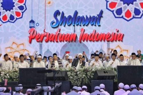 Cawapres Mahfud Hadiri Shalawat Persatuan Indonesia – Warga Berita 1 Cawapres Mahfud Hadiri Shalawat Persatuan Indonesia – Warga Berita