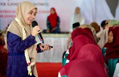 Kh Mustafa Aqil Siradj Doakan Isteri Capres Ganjar Jadi Ibu Negara – Warga Berita 1 Kh Mustafa Aqil Siradj Doakan Isteri Capres Ganjar Jadi Ibu Negara – Warga Berita