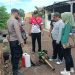 Cegah DBD, Kades Dukuh jeruk bersama Bhabinkamtibmas Monitoring Fogging di Pemukiman warga