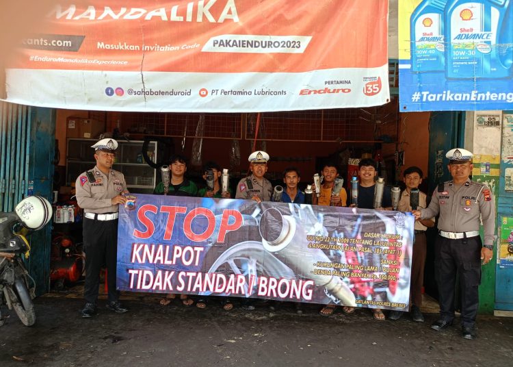 Cegah Penggunaan Knalpot Brong, Sat Lantas Brebes Sosialisasi Ke Bengkel Motor