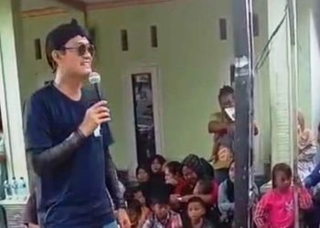 Caleg Nasdem Sesumbar Sanggup Belikan Warga Lebak Bakso dan Es Cendol Asal Mau Mencoblos – Warga Berita 6 Caleg Nasdem Sesumbar Sanggup Belikan Warga Lebak Bakso dan Es Cendol Asal Mau Mencoblos – Warga Berita