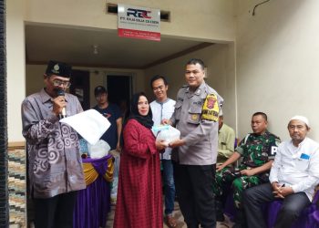 Ratusan Paket Sembako dan Uang Tunai Dibagikan ke Yatim dan Janda – Warga Berita