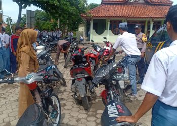 Penertiban Knalpot Brong Disekolah, Polsek Wanasari Temukan 8 Pelanggar