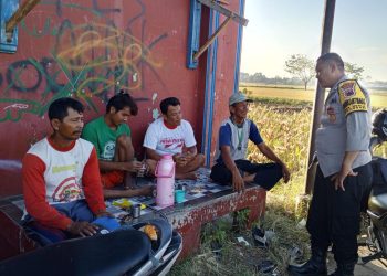 Bhabinkamtibmas Sambang Kamtibmas Dengan Warga Di Desa Negla Ini Yang Dilakukan
