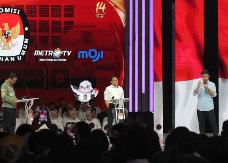 KPU Bakal Evaluasi Paslon yang Tinggalkan Podium Saat Debat Cawapres Kemarin
