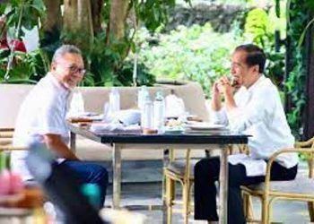 Makan Siang Bareng Jokowi, Zulhas Laporkan Perkembangan Kampanye Prabowo-Gibran 8 Makan Siang Bareng Jokowi, Zulhas Laporkan Perkembangan Kampanye Prabowo-Gibran