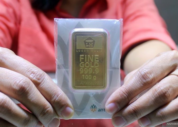 Harga emas Antam hari ini stagnan