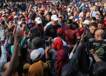Klaim Belum Penuhi Unsur Pelanggaran, Bawaslu Surakarta Stop Kasus Bagi Voucer Ganjar di CFD 7 Klaim Belum Penuhi Unsur Pelanggaran, Bawaslu Surakarta Stop Kasus Bagi Voucer Ganjar di CFD