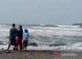 Waspadai gelombang tinggi di laut selatan Jabar-DIY 12 Waspadai gelombang tinggi di laut selatan Jabar-DIY