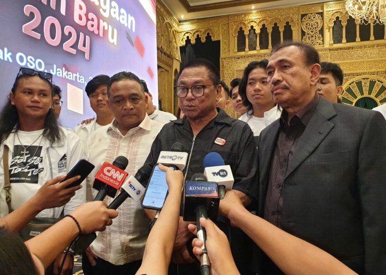 Hanura Akui Suasana Pemilu 2024 Sudah Mulai Terasa 'Panas Dingin' 1 Hanura Akui Suasana Pemilu 2024 Sudah Mulai Terasa ‘Panas Dingin’