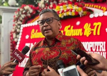 Meski Tak Hadiri Ultah PDIP, Jokowi Kirim Bunga di Ultah Megawati » Warga Berita