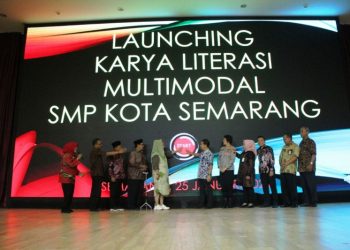 57.000 karya literasi siswa SMP di Semarang diluncurkan